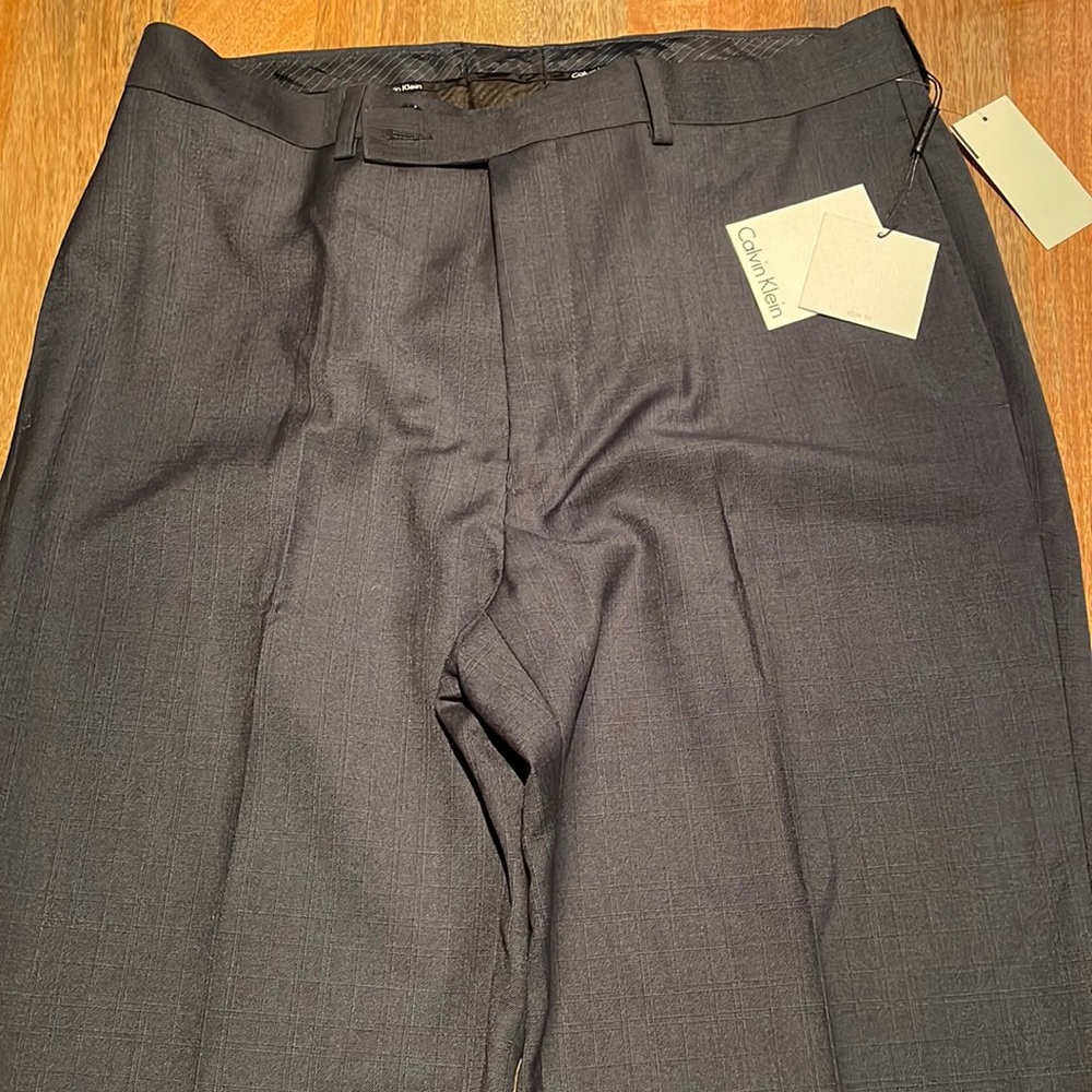 NWT Calvin Klein’s Slim Fit Navy Blue Pants 34L